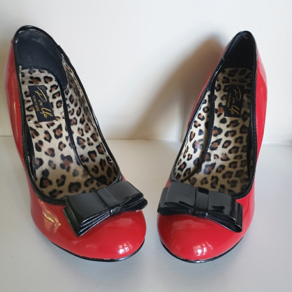 Rockabilly eye-catching shoes.